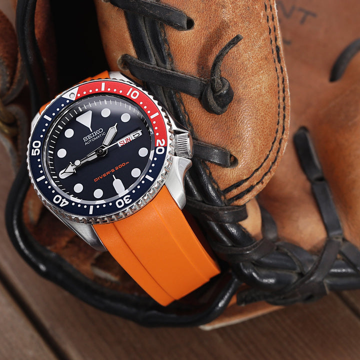 Seiko SKX009 Diver's 200m Automatic Watch